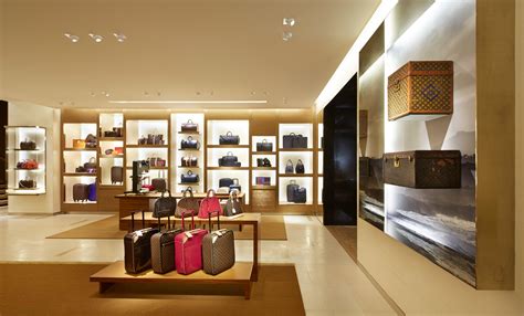 louis vuitton gebraucht kaufen frankfurt|Louis Vuitton Frankfurt shop.